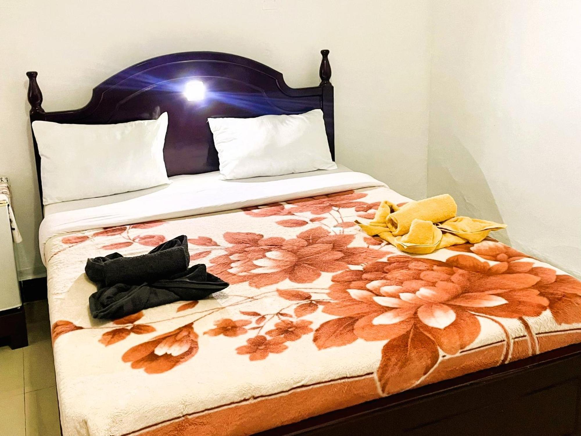 Home Feeling Neneu Lodge Moshi Buitenkant foto